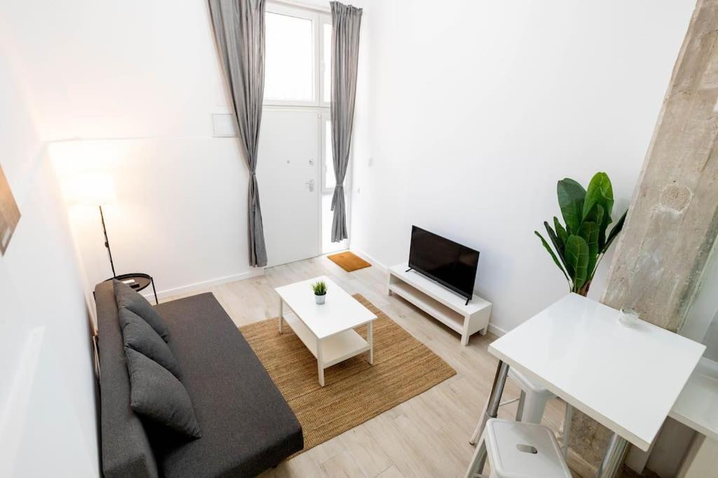 Apartment Loft Reformado En Marques De Vadillo Con Patio Privado *